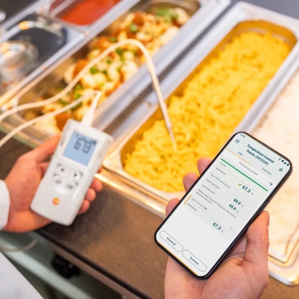 KIT TESTO 110 CON TOPSAFE Y SONDA INOX CON CONEXIÓN APP TESTO SMART